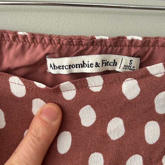 Abercrombie Polka Dot Skirt in dusty rose and White - Picture 3 of 5
